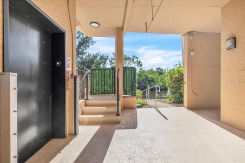 Copropriété à vendre à Punta Gorda, Floride: 3 chambres, 153.01 m2 № 2344548 - photo 4