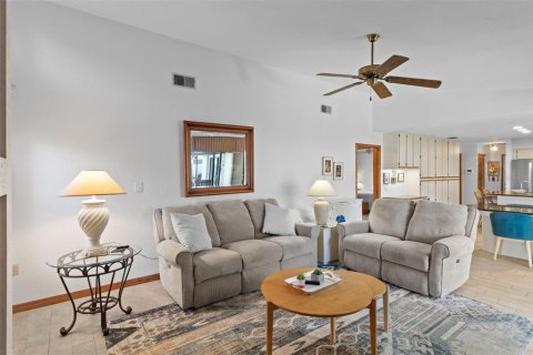 Villa ou maison à vendre à New Port Richey, Floride: 3 chambres, 208.47 m2 № 2142814 - photo 24