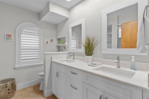 Villa ou maison à vendre à New Port Richey, Floride: 3 chambres, 208.47 m2 № 2142814 - photo 28