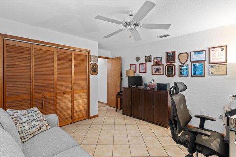 Villa ou maison à vendre à New Port Richey, Floride: 3 chambres, 208.47 m2 № 2142814 - photo 27