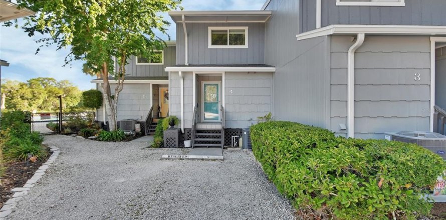 Condominio en DeLand, Florida, 2 dormitorios № 1879337