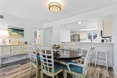 Copropriété à vendre à New Smyrna Beach, Floride: 2 chambres, 93.65 m2 № 2410115 - photo 12