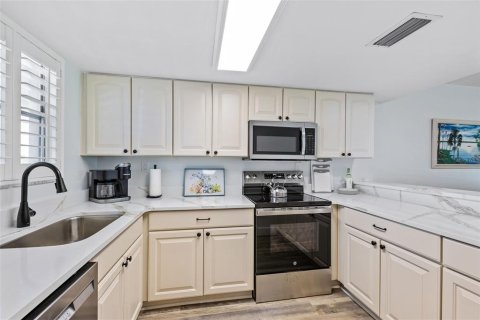 Copropriété à vendre à New Smyrna Beach, Floride: 2 chambres, 93.65 m2 № 2410115 - photo 6