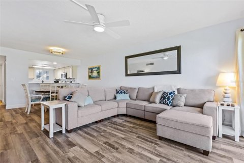 Copropriété à vendre à New Smyrna Beach, Floride: 2 chambres, 93.65 m2 № 2410115 - photo 15