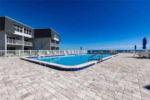 Copropriété à vendre à New Smyrna Beach, Floride: 2 chambres, 93.65 m2 № 2410115 - photo 2