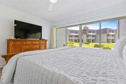 Copropriété à vendre à New Smyrna Beach, Floride: 2 chambres, 93.65 m2 № 2410115 - photo 25