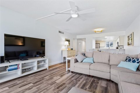 Copropriété à vendre à New Smyrna Beach, Floride: 2 chambres, 93.65 m2 № 2410115 - photo 16