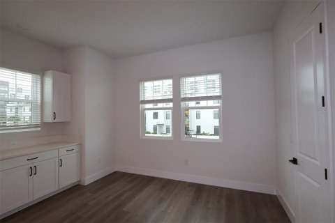 Adosado en venta en Saint Petersburg, Florida, 3 dormitorios, 181.35 m2 № 1899313 - foto 11