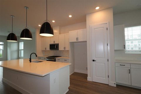 Adosado en venta en Saint Petersburg, Florida, 3 dormitorios, 181.35 m2 № 1899313 - foto 7