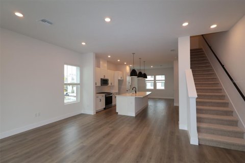 Adosado en venta en Saint Petersburg, Florida, 3 dormitorios, 181.35 m2 № 1899313 - foto 14