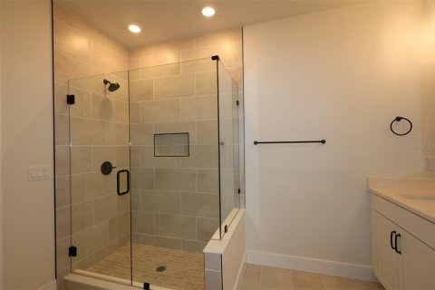 Adosado en venta en Saint Petersburg, Florida, 3 dormitorios, 181.35 m2 № 1899313 - foto 18