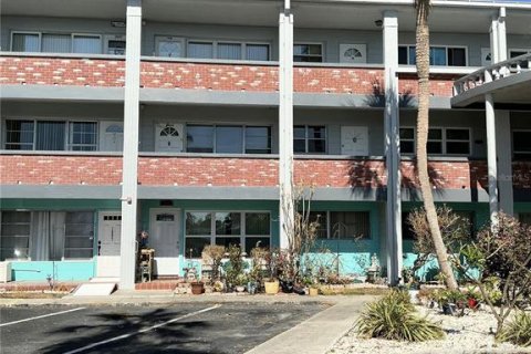 Copropriété à vendre à Kenneth City, Floride: 2 chambres, 77.57 m2 № 1562707 - photo 2