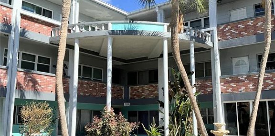 Condo à Kenneth City, Floride, 2 chambres  № 1562707