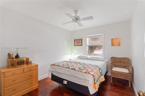 Villa ou maison à vendre à Palmetto Bay, Floride: 4 chambres, 202.34 m2 № 2004797 - photo 16