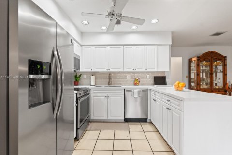 Villa ou maison à vendre à Palmetto Bay, Floride: 4 chambres, 202.34 m2 № 2004797 - photo 10