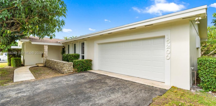 Villa ou maison à Palmetto Bay, Floride 4 chambres, 202.34 m2 № 2004797