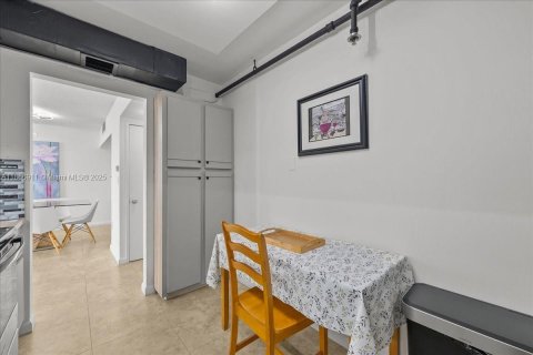 Copropriété à vendre à Aventura, Floride: 2 chambres, 105.17 m2 № 2035287 - photo 12