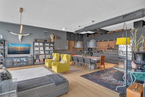 Снять в аренду кондоминиум в Норт-Бей-Виллидж, Флорида 2 спальни, 177.07м2, № 1953163 - фото 21