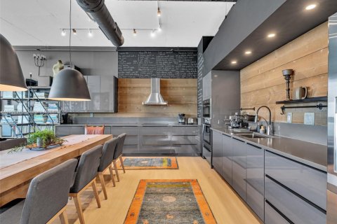 Снять в аренду кондоминиум в Норт-Бей-Виллидж, Флорида 2 спальни, 177.07м2, № 1953163 - фото 14