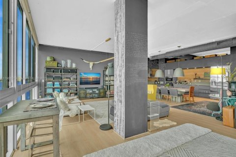 Снять в аренду кондоминиум в Норт-Бей-Виллидж, Флорида 2 спальни, 177.07м2, № 1953163 - фото 26