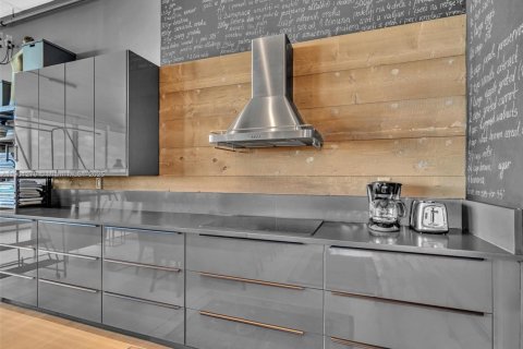 Снять в аренду кондоминиум в Норт-Бей-Виллидж, Флорида 2 спальни, 177.07м2, № 1953163 - фото 9