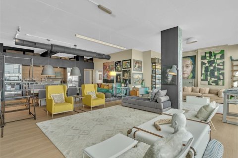 Снять в аренду кондоминиум в Норт-Бей-Виллидж, Флорида 2 спальни, 177.07м2, № 1953163 - фото 20