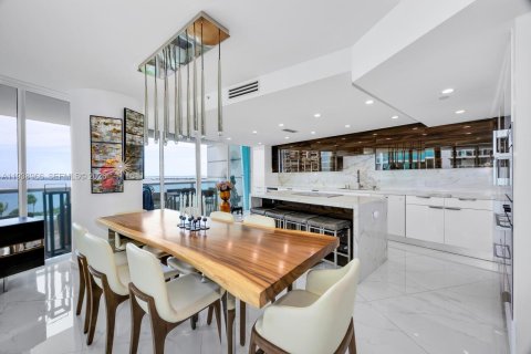 Купить кондоминиум в Майами, Флорида 3 спальни, 241.55м2, № 1998251 - фото 10