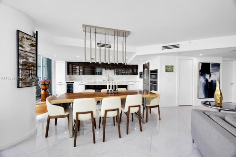 Купить кондоминиум в Майами, Флорида 3 спальни, 241.55м2, № 1998251 - фото 11