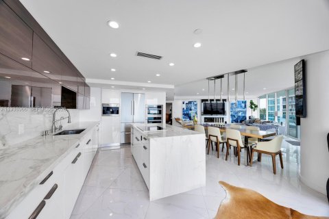 Купить кондоминиум в Майами, Флорида 3 спальни, 241.55м2, № 1998251 - фото 14