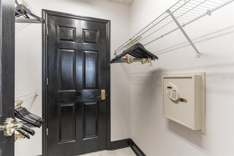 Condo in Four Corners, Florida, 3 bedrooms  № 1673463 - photo 20