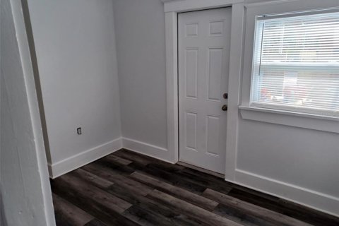 Apartment in Saint Petersburg, Florida 2 bedrooms, 106.84 sq.m. № 1913515 - photo 18