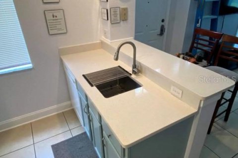 Condominio en venta en Kissimmee, Florida, 4 dormitorios, 136.57 m2 № 1635061 - foto 5