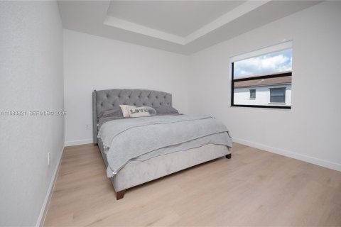 House in Homestead, Florida 3 bedrooms, 137.77 sq.m. № 2047147 - photo 22