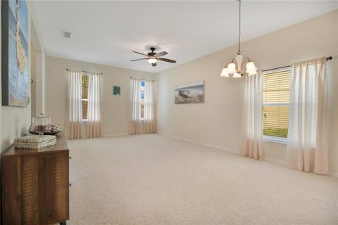 House in Kissimmee, Florida 4 bedrooms, 181.62 sq.m. № 1392369 - photo 3