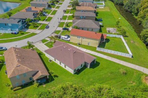 House in Kissimmee, Florida 4 bedrooms, 181.62 sq.m. № 1392369 - photo 28