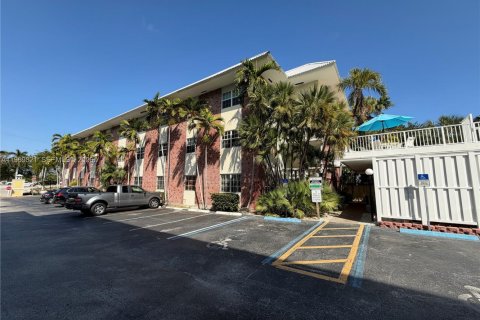 Condo in Fort Lauderdale, Florida, 1 bedroom  № 2031237 - photo 23