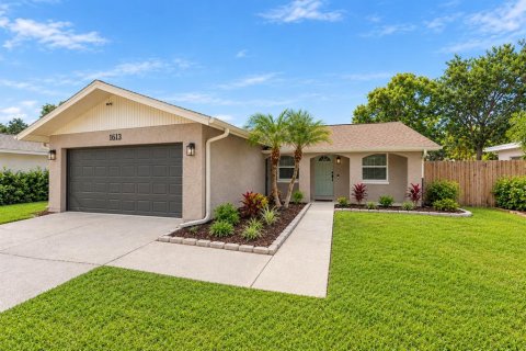 Villa ou maison à Dunedin, Floride 4 chambres, 118.91 m2 № 2420348