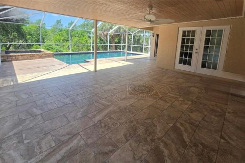 House in Spring Hill, Florida 3 bedrooms, 198.9 sq.m. № 2220643 - photo 18