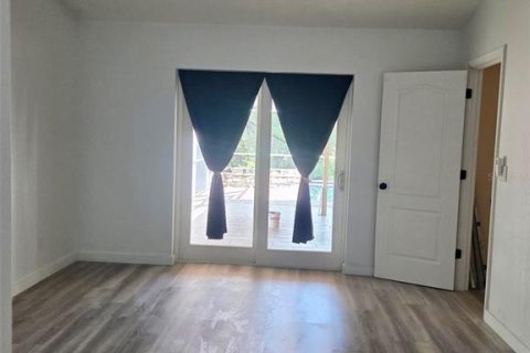House in Spring Hill, Florida 3 bedrooms, 198.9 sq.m. № 2220643 - photo 12