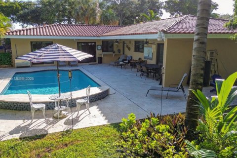 Купить виллу или дом в Майами-Лейкс, Флорида 5 спален, 256.5м2, № 2013099 - фото 27