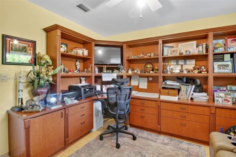 Купить виллу или дом в Майами-Лейкс, Флорида 5 спален, 256.5м2, № 2013099 - фото 15