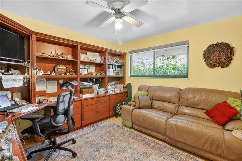 Купить виллу или дом в Майами-Лейкс, Флорида 5 спален, 256.5м2, № 2013099 - фото 14