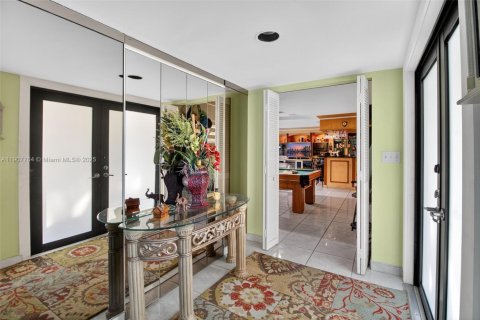 Купить виллу или дом в Майами-Лейкс, Флорида 5 спален, 256.5м2, № 2013099 - фото 5