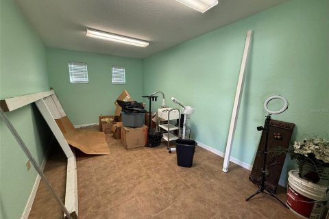 Immobilier commercial à louer à Palatka, Floride: 192.12 m2 № 2412609 - photo 11