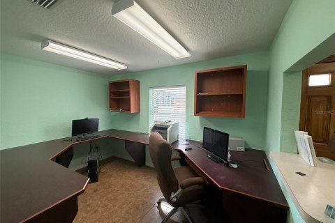 Immobilier commercial à louer à Palatka, Floride: 192.12 m2 № 2412609 - photo 8