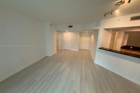 Apartamento en alquiler en Hollywood, Florida, 1 dormitorio, 96.15 m2 № 2054683 - foto 5