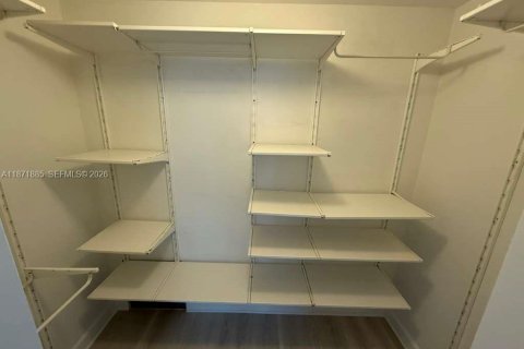 Apartamento en alquiler en Hollywood, Florida, 1 dormitorio, 96.15 m2 № 2054683 - foto 7