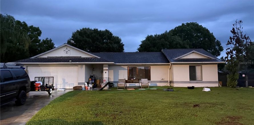 House in Kissimmee, Florida 4 bedrooms, 187.01 sq.m. № 2291028