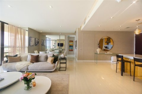 Copropriété à vendre à Bal Harbour, Floride: 2 chambres, 148.55 m2 № 2010853 - photo 21
