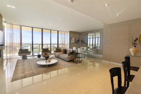Copropriété à vendre à Bal Harbour, Floride: 2 chambres, 148.55 m2 № 2010853 - photo 12